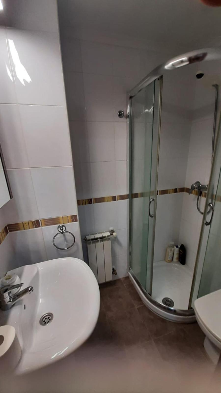 Sar Inn - Garaje Incluido Авила Экстерьер фото